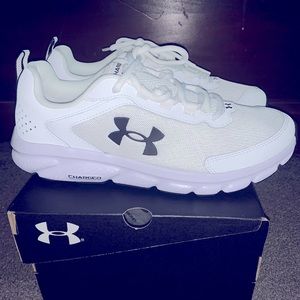 Under Armour Sneakers Brand New Woman Size 11